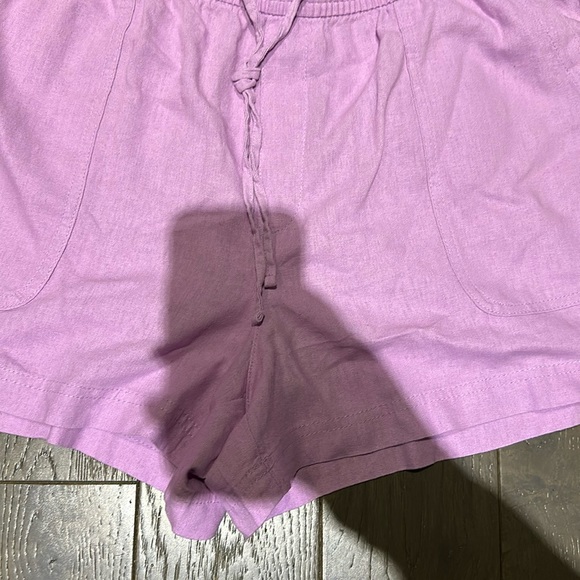 GAP Linen Blend shorts with pockets - Picture 3 of 5